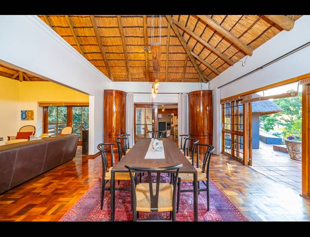 5 BEDROOM FREEHOLD FOR SALE IN NORTHCLIFF